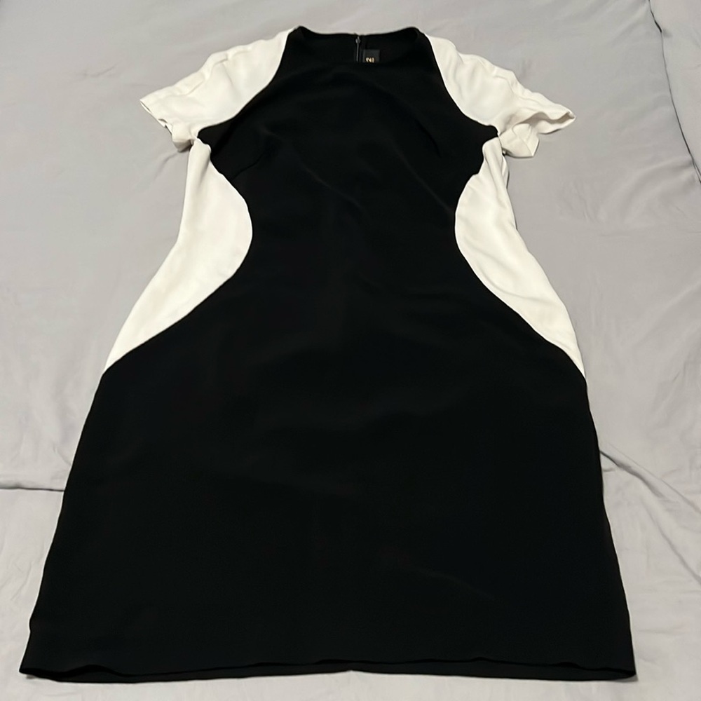 Naeem Khan NK32 Black/White Short Sleeve Shift Dress